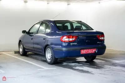 Renault Megane (I) Рестайлинг — фото 4