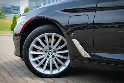 BMW 5 серия (G30/G31) 530e — фото 3