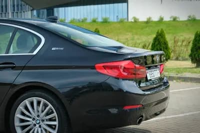 BMW 5 серия (G30/G31) 530e — фото 5